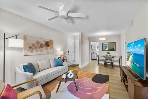 305-3216 Se 8th St, Pompano Beach, FL, 33062-6243 | Card Image