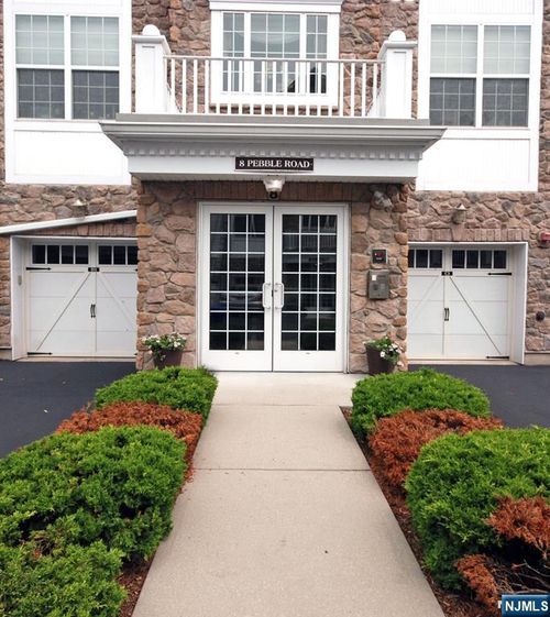 8 Pebble Rd, Woodland Park, NJ, 07424-4269 | Card Image