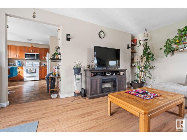 4812 45 Ave, Home with 10 bedrooms, 2 bathrooms and null parking in Evansburg AB | Image 24