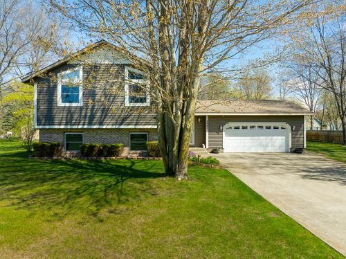 3382 Sunset Drive, Muskegon, MI, 49444 | Card Image
