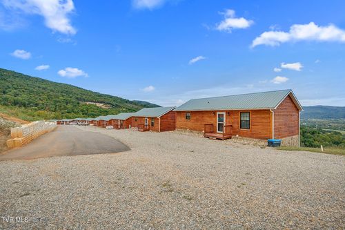 117-135 Ridgeview Dr, Elizabethton, TN, 37643-4709 | Card Image