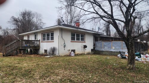 158 Schlueter Dr, East Fishkill, NY, 12533-7605 | Card Image