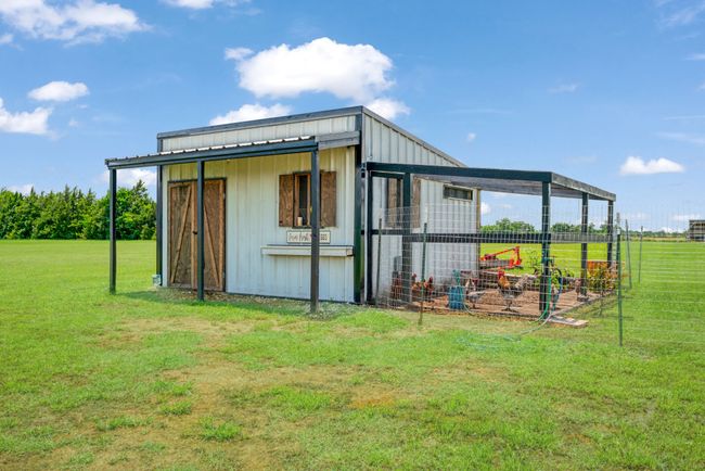 176 Private Road 33082, House other with 4 bedrooms, 3 bathrooms and null parking in Sumner TX | Image 5