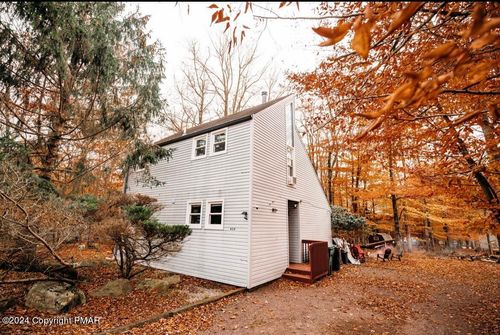 7090 Cypress Ln, Tobyhanna, PA, 18466-3584 | Card Image