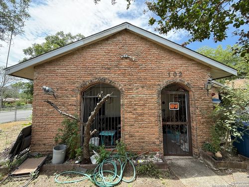 102 Fridell St, San Antonio, TX, 78237-1717 | Card Image