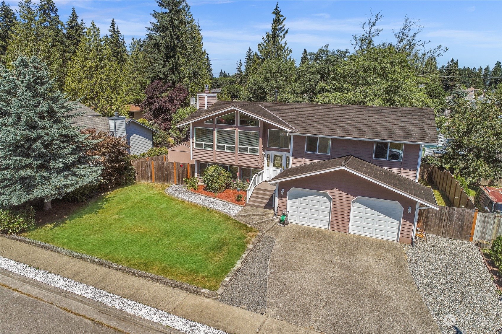 170th Pl, Lynnwood, WA 98037