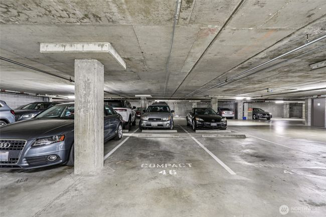 APT-205 - 2929 1 St Ave, Condo with 1 bedrooms, 1 bathrooms and 1 parking in Seattle WA | Image 34