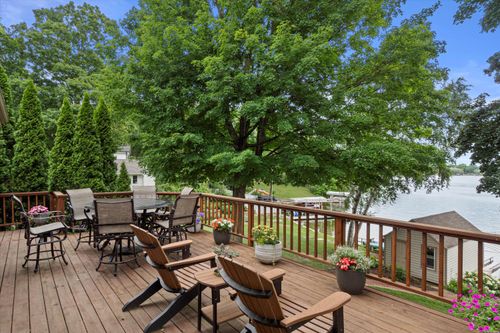 3545000 Road T, Oconomowoc, WI, 53066-3328 | Card Image