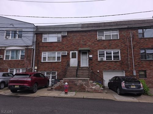 23 Alan Ter, Jersey City, NJ, 07306-1403 | Card Image