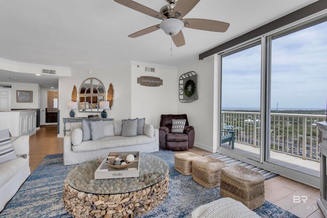 Living Room | Image 4