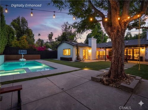 22263 Avenue San Luis, Woodland Hills, CA, 91364-3307 | Card Image