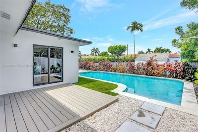 2125 Ne 17th Ave, House other with 3 bedrooms, 3 bathrooms and null parking in Wilton Manors FL | Image 3