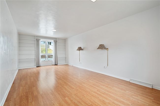 Formal Living Room | Image 9