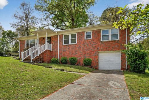 501 27th Ave Nw, CENTER POINT, AL, 35215-2319 | Card Image