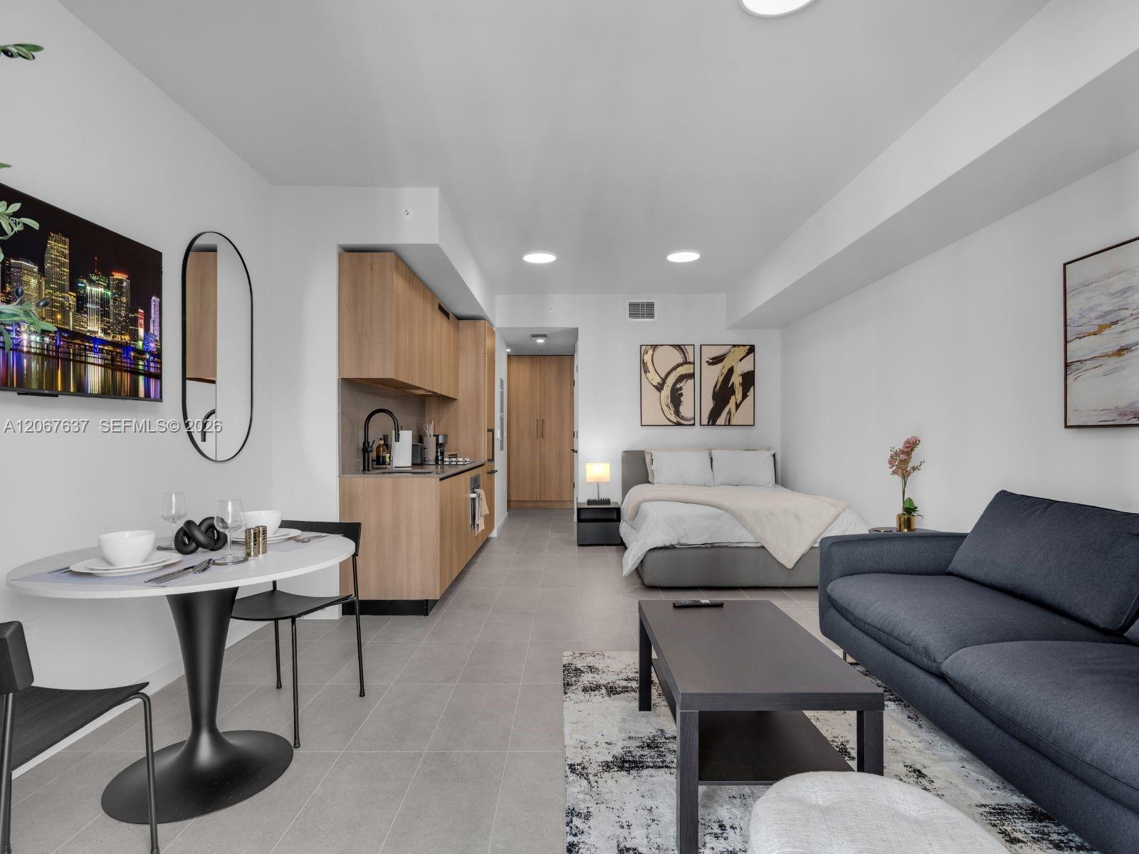Residential Lease in Miami 3