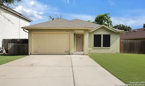 9819 Jenson Pt, San Antonio, TX, 78251-3746 | Card Image