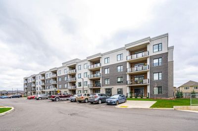 302 - 99B Farley Rd, House attached with 2 bedrooms, 2 bathrooms and 1 parking in Fergus ON | Image 3