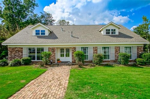 217 Tchefuncte Dr, Covington, LA, 70433-4918 | Card Image