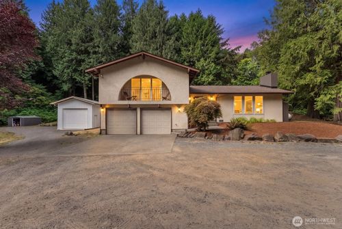 6111 83rd Ave Se, Snohomish, WA, 98290-9208 | Card Image
