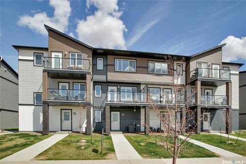 17-651 Dubois Cres, Saskatoon, SK, S7V1N3 | Card Image