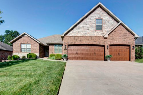 5747 S Winsor Drive, Battlefield, MO, 65619 | Card Image