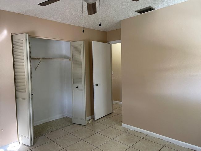 3807 Sw 143 Rd Lane Rd, House other with 2 bedrooms, 2 bathrooms and null parking in OCALA FL | Image 12
