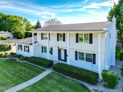 30607 Lorraine Avenue, Warren, MI, 48093 | Card Image