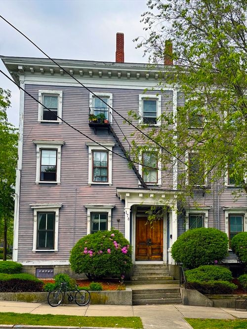 184-178 Bowen St, Providence, RI, 02906-1570 | Card Image