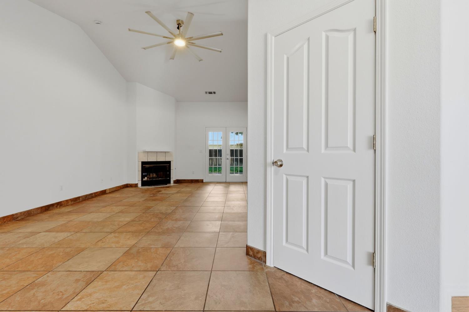 Residential in Lemoore 3