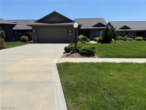 9154 Pleasant Ridge Circle, North Ridgeville, OH, 44039 | Card Image