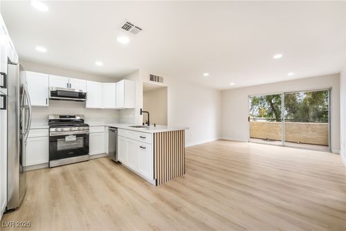 2022-5710 E Tropicana Ave, Las Vegas, NV, 89122-6774 | Card Image