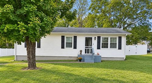 411 Carney St, Shelbyville, TN, 37160-4511 | Card Image