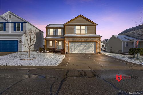 5035 Meadow Crest Cir, Holly, MI, 48442-9342 | Card Image