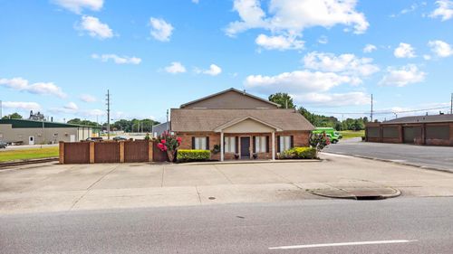 1114 Broadway St, Paducah, KY, 42001-1885 | Card Image