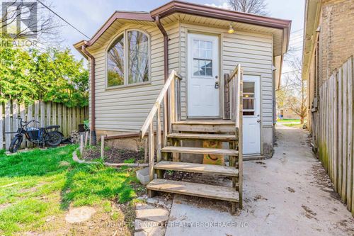 back-132 Wharncliffe Rd N, London, ON, N6H2B2 | Card Image