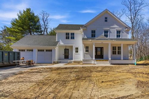 105 Prescott Rd, Concord, MA, 01742-1935 | Card Image