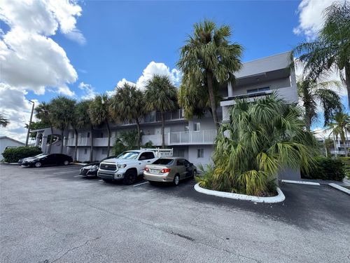 apt-207-2710 W 76th St, Hialeah, FL, 33016-5634 | Card Image