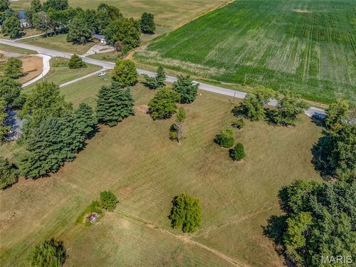 22809 Saint Rose Rd, Highland, IL, 62249-5017 | Card Image