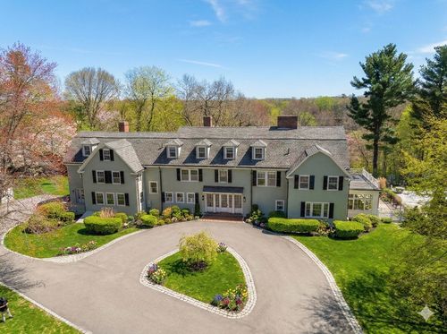 570 Bridge St, Dedham, MA, 02026-4131 | Card Image