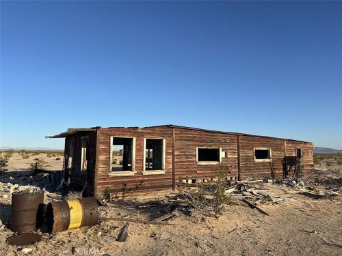 5900 Lanes Ln, Twentynine Palms, CA, 92277 | Card Image