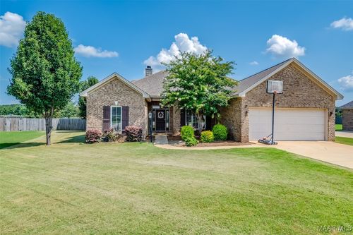 204 Village Way, Wetumpka, AL, 36093-2971 | Card Image