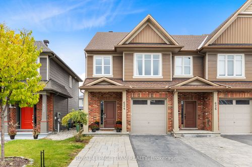 624 Moorpark Ave, Kanata, ON, K2M0B6 | Card Image