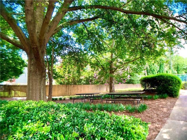 2605 Vineyard Way Se, Condo with 2 bedrooms, 2 bathrooms and 3 parking in Smyrna GA | Image 23