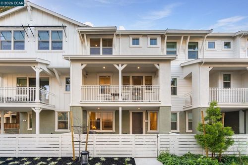 210 Oak Circle, Walnut Creek, CA, 94597 | Card Image