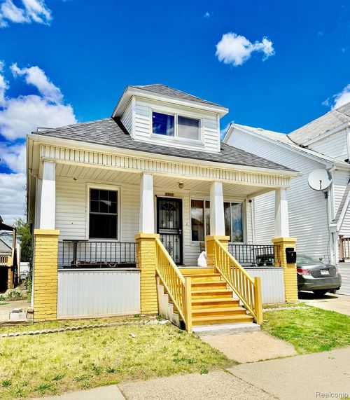 3911 Edwin St, Hamtramck, MI, 48212-3376 | Card Image