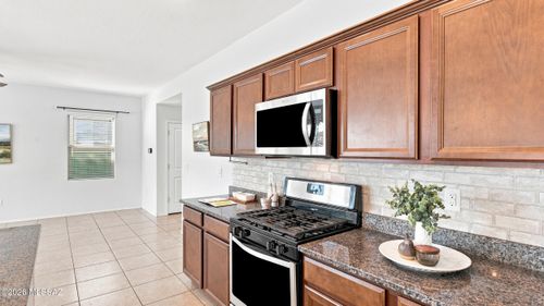 6892 E Via Rancho Rosario, Tucson, AZ, 85756-8387 | Card Image