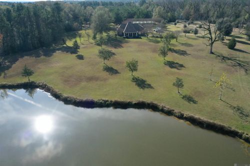 8924 Peterson Rd, Saint Francisville, LA, 70775-7044 | Card Image