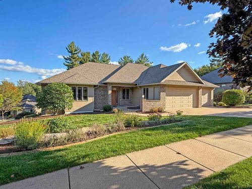 303 Rimrock Rd, Wausau, WI, 54401-4826 | Card Image