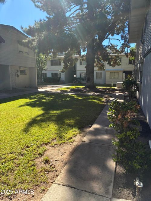 a223-2534 W Berridge Ln, Phoenix, AZ, 85017-2240 | Card Image