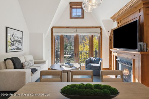 415 E Dean St, Aspen, CO, 81611-1809 | Card Image